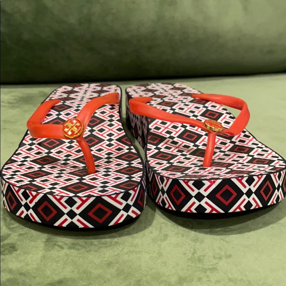 Tory Burch Red Black wedge flip flop